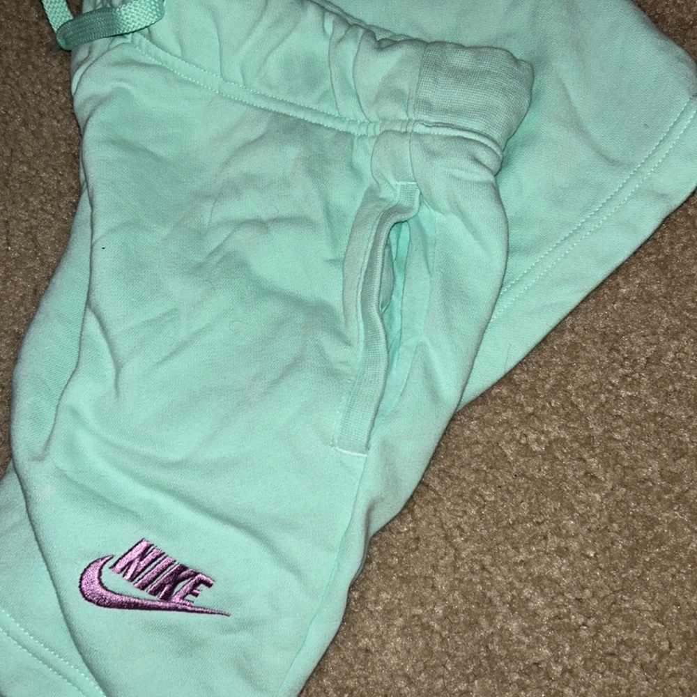 Nike cotton shorts - Picture 3 of 3